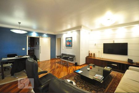sala de apartamento para alugar com 3 quartos, 138m² em Vila Sônia, São Paulo