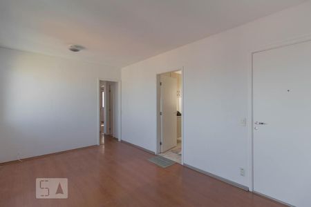 Sala de apartamento para alugar com 3 quartos, 68m² em Vila das Bandeiras, Guarulhos