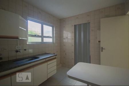 Cozinha de apartamento para alugar com 3 quartos, 68m² em Vila Vermelha, São Paulo