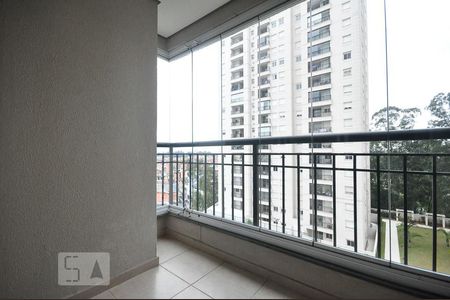 varanda de apartamento para alugar com 3 quartos, 64m² em Vila Suzana, São Paulo