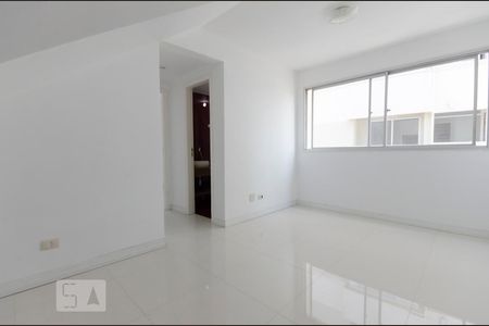 Sala de apartamento para alugar com 2 quartos, 110m² em Santa Teresinha, São Paulo