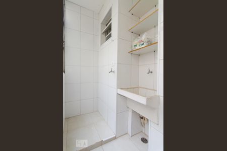 Área de serviço de apartamento para alugar com 2 quartos, 62m² em Jardim do Vovô, Campinas