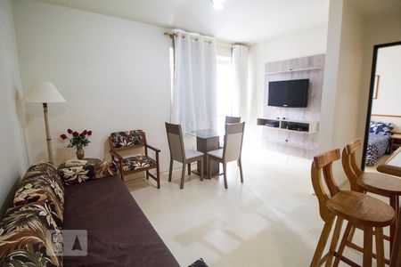 Sala de apartamento para alugar com 1 quarto, 42m² em Cerqueira César, São Paulo