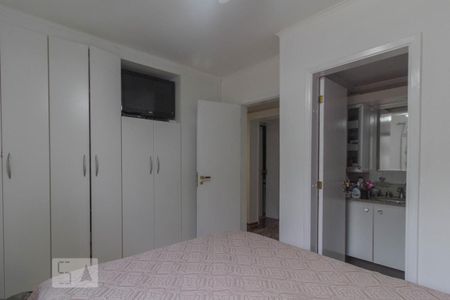 Suite de apartamento à venda com 3 quartos, 147m² em Jardim Avelino, São Paulo