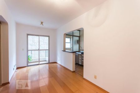 Sala de apartamento para alugar com 1 quarto, 40m² em Pinheiros, São Paulo