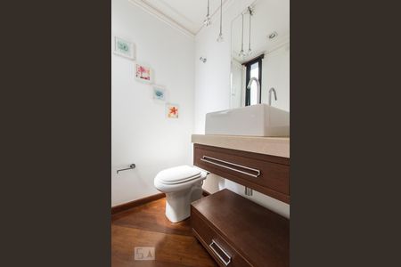 Lavabo de apartamento à venda com 3 quartos, 157m² em Vila Suzana, São Paulo