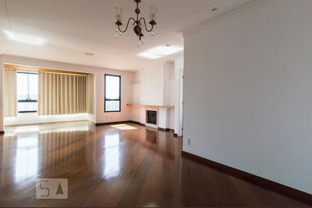 Sala de apartamento à venda com 3 quartos, 157m² em Vila Suzana, São Paulo