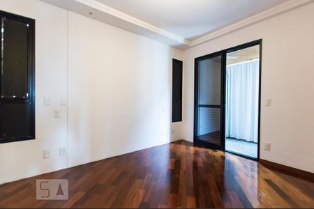 Suíte de apartamento à venda com 3 quartos, 157m² em Vila Suzana, São Paulo