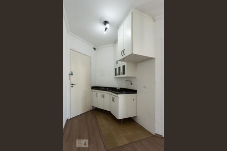 Cozinha de kitnet/studio para alugar com 1 quarto, 36m² em Bela Vista, São Paulo