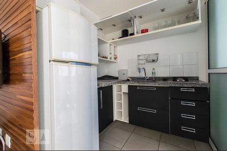 Cozinha de apartamento para alugar com 1 quarto, 48m² em Vila Andrade, São Paulo