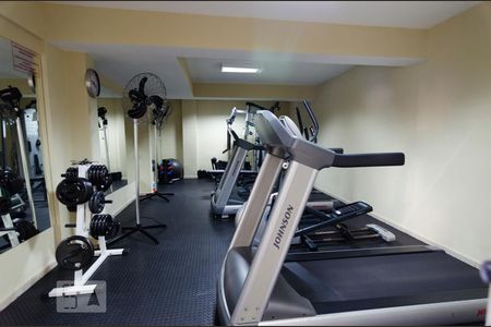 Apartamento à venda com 123m², 3 quartos e 3 vagas Apartamento à venda com 123m², 3 quartos e 3 vagasDependências do prédio - academia