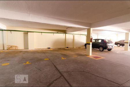 Apartamento à venda com 123m², 3 quartos e 3 vagas Apartamento à venda com 123m², 3 quartos e 3 vagasDependências do prédio - garagem