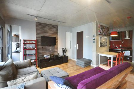 sala de apartamento para alugar com 1 quarto, 70m² em Vila Suzana, São Paulo