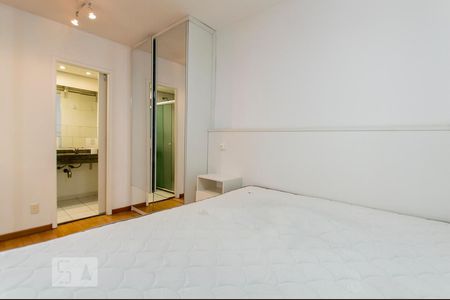 Suíte de apartamento para alugar com 1 quarto, 50m² em Jardim Londrina, São Paulo