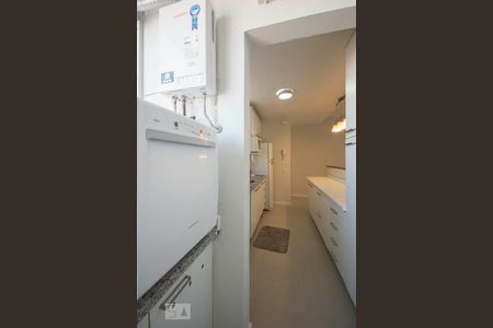 Área Serviço/Cozinha de apartamento para alugar com 2 quartos, 69m² em Santo Amaro, São Paulo