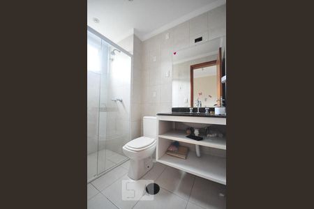 banheiro suíte 1 de apartamento à venda com 4 quartos, 136m² em Vila Suzana, São Paulo