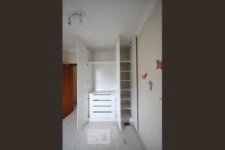armário da suíte 1 de apartamento à venda com 4 quartos, 136m² em Vila Suzana, São Paulo