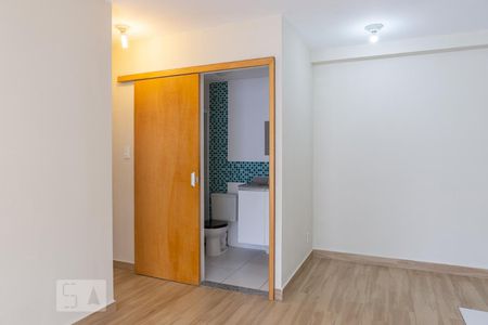 Sala de apartamento para alugar com 2 quartos, 64m² em Vila Ipojuca, São Paulo