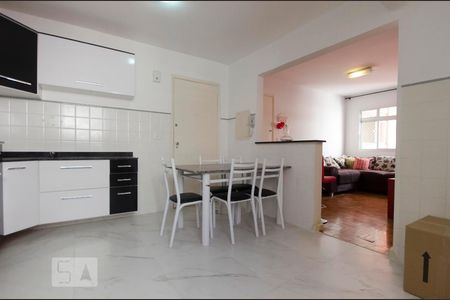 Cozinha de apartamento à venda com 2 quartos, 55m² em Perdizes, São Paulo