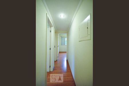 corredor de apartamento à venda com 3 quartos, 70m² em Vila Andrade, São Paulo