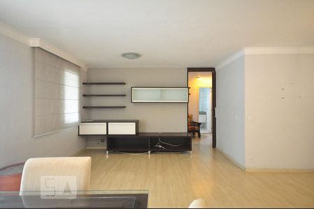 sala de apartamento para alugar com 2 quartos, 94m² em Lar São Paulo, São Paulo