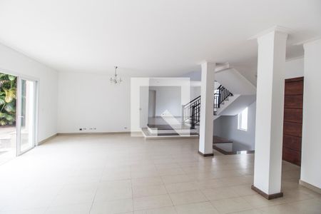 Sala de casa de condomínio para alugar com 4 quartos, 400m² em Alphaville Residencial Plus, Barueri