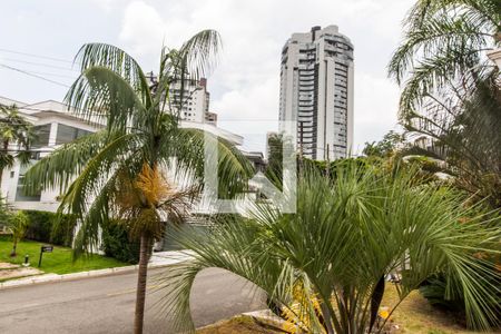 Vista da Sala de casa de condomínio para alugar com 4 quartos, 400m² em Alphaville Residencial Plus, Barueri