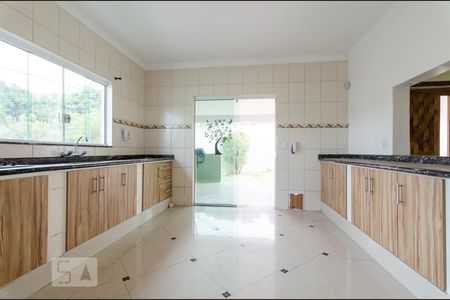 Cozinha de casa à venda com 3 quartos, 300m² em Parque Beatriz, Campinas
