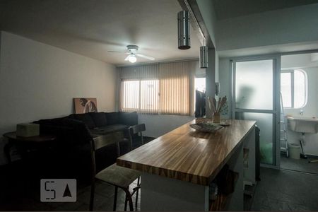 Apartamento à venda com 70m², 2 quartos e 1 vagaSala/Cozinha