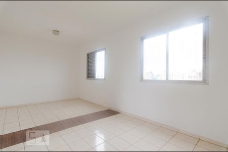 Sala de kitnet/studio à venda com 1 quarto, 38m² em Taquaral, Campinas