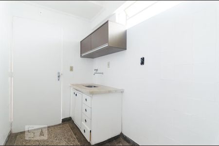 Cozinha de kitnet/studio à venda com 1 quarto, 38m² em Taquaral, Campinas
