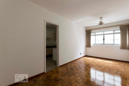 Sala de apartamento para alugar com 2 quartos, 68m² em Vila Clementino, São Paulo