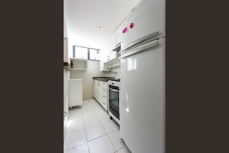 Cozinha de apartamento para alugar com 2 quartos, 100m² em Itaim Bibi, São Paulo