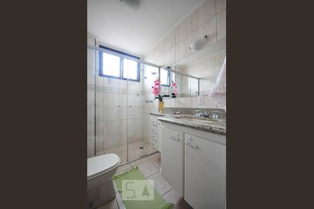 banheiro de apartamento para alugar com 4 quartos, 254m² em Vila Andrade, São Paulo