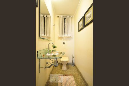 lavabo de apartamento para alugar com 4 quartos, 254m² em Vila Andrade, São Paulo