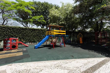 Playground de apartamento à venda com 3 quartos, 110m² em Vila Olimpia, São Paulo