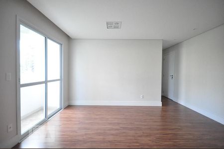 sala de apartamento para alugar com 1 quarto, 50m² em Vila Suzana, São Paulo