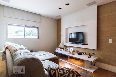 Apartamento à venda com 115m², 2 quartos e 2 vagasSala