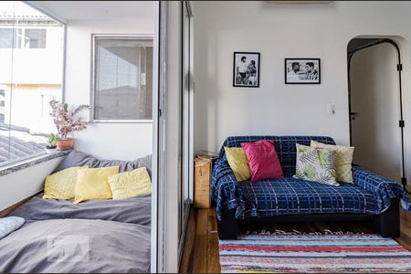 Casa à venda com 81m², 1 quarto e sem vaga Casa à venda com 81m², 1 quarto e sem vagaSala 2