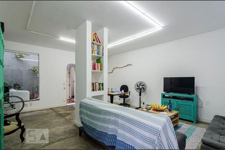 Casa à venda com 81m², 1 quarto e sem vagaSala