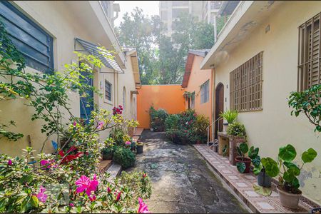 Casa à venda com 81m², 1 quarto e sem vaga Casa à venda com 81m², 1 quarto e sem vagaVila