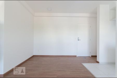 Sala de apartamento para alugar com 1 quarto, 50m² em Vila Lídia, Campinas