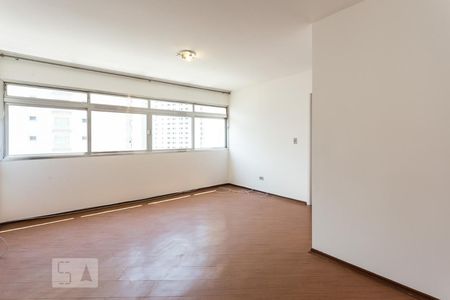 Sala de apartamento para alugar com 3 quartos, 99m² em Indianópolis, São Paulo