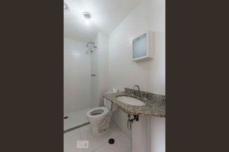 Banheiro de apartamento para alugar com 1 quarto, 32m² em Liberdade, São Paulo