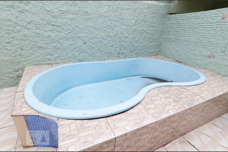 Casa à venda com 300m², 3 quartos e 3 vagas Casa à venda com 300m², 3 quartos e 3 vagasÁrea externa