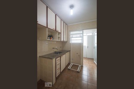 Cozinha de apartamento à venda com 2 quartos, 55m² em Jardim Aeroporto, São Paulo