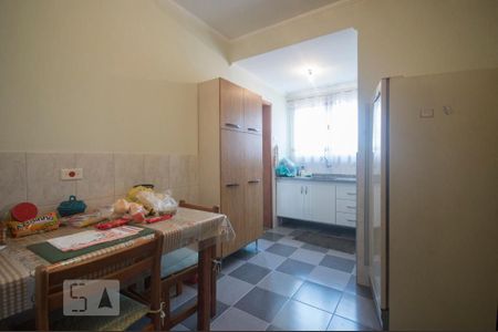 Cozinha de apartamento para alugar com 2 quartos, 65m² em Jardim Brasil (zona Sul), São Paulo