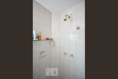 detalhe do banheiro de apartamento para alugar com 3 quartos, 84m² em Real Parque, São Paulo