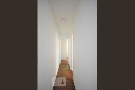 corredor de apartamento à venda com 2 quartos, 48m² em Vila Sônia, São Paulo