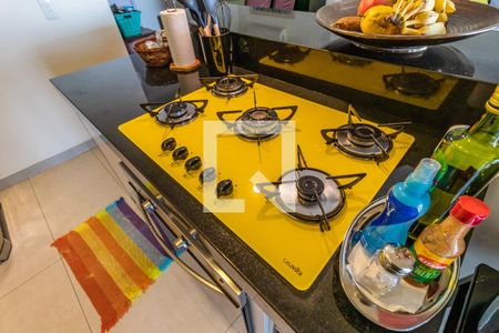 Apartamento à venda com 85m², 2 quartos e 2 vagas Apartamento à venda com 85m², 2 quartos e 2 vagasDetalhe da Cozinha